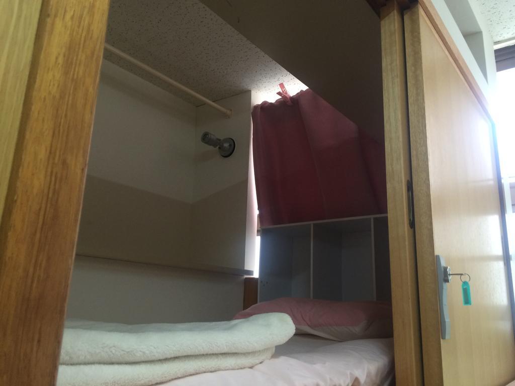 Capsule Dormitory Orion Tomari Exterior foto